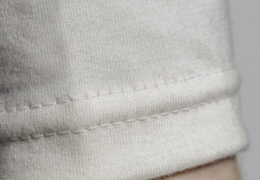 Awaredrobe_Longarmshirt_creme_Stoff-Detail
